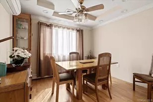 476 37th St, Lindenhurst, NY 11757 - Photo 8