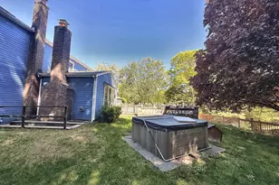 25 Lisa Dr, Dix Hills, NY 11746 - Photo 4