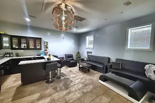 25 Lisa Dr, Dix Hills, NY 11746 - Photo 10