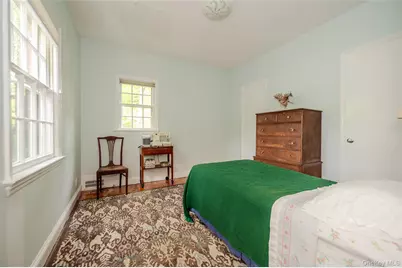111 Clent Road, Great Neck, NY 11021 - Photo 18