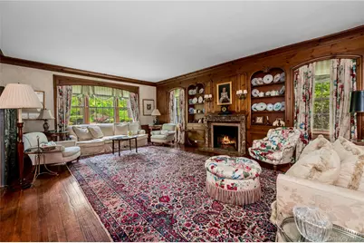 111 Clent Road, Great Neck, NY 11021 - Photo 6