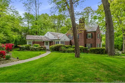 111 Clent Road, Great Neck, NY 11021 - Photo 2