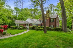 111 Clent Rd, Great Neck, NY 11021 - Photo 2