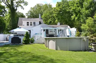 387 N Country Rd, Setauket, NY 11733 - Photo 18