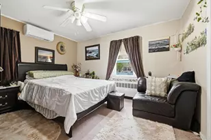 6 Kent Ln, Farmingdale, NY 11735 - Photo 10