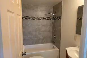 9 Laurelton Ave, Selden, NY 11784 - Photo 16