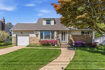 28 Linwood Place, Massapequa Park, NY 11762 - Photo 1
