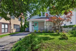 67 Nassau Rd, Great Neck, NY 11021 - Photo 42