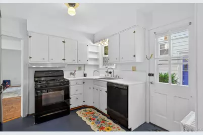 67 Nassau Road, Great Neck, NY 11021 - Photo 14