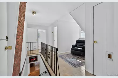 67 Nassau Road, Great Neck, NY 11021 - Photo 26