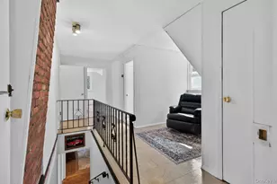 67 Nassau Rd, Great Neck, NY 11021 - Photo 26