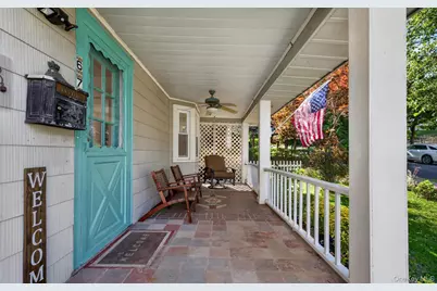 67 Nassau Road, Great Neck, NY 11021 - Photo 4