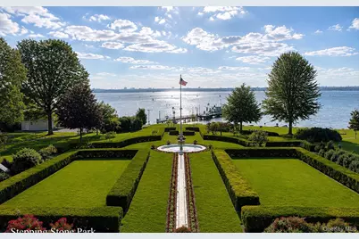 67 Nassau Road, Great Neck, NY 11021 - Photo 48