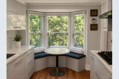 1180 E Broadway #4, Hewlett, NY 11557 - Photo 4