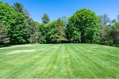 469 Taconic Road, Greenwich, CT 06831 - Photo 12