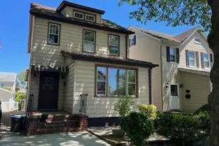 34-29 208th St, Bayside, NY 11361 - Photo 2