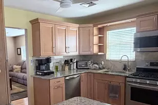 109 Lincoln Pl, Massapequa, NY 11758 - Photo 6