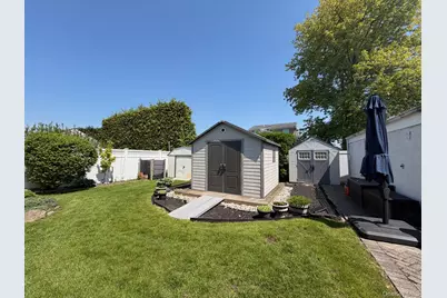 109 Lincoln Place, Massapequa, NY 11758 - Photo 18