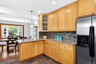 1507 Lowell Ave, New Hyde Park, NY 11040 - Photo 6