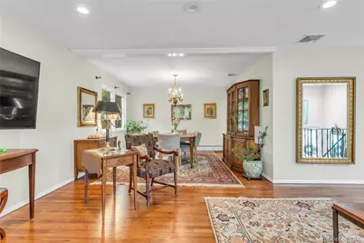 28 Penguin Lane, Commack, NY 11725 - Photo 10