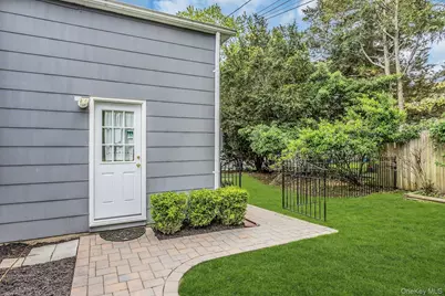 28 Penguin Lane, Commack, NY 11725 - Photo 32