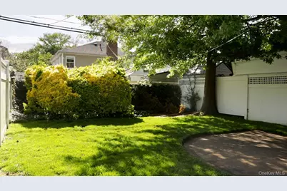 4626 217th Street, Bayside, NY 11361 - Photo 16