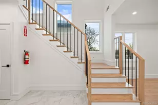 8 Memorial Park Dr, Spring Valley, NY 10977 - Photo 16