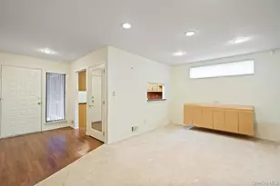 118 Estate Dr, Jericho, NY 11753 - Photo 16