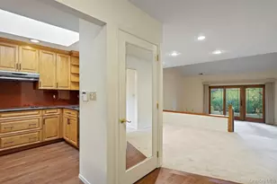118 Estate Dr, Jericho, NY 11753 - Photo 4