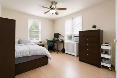 35-14 192nd Street #C3, Flushing, NY 11358 - Photo 10