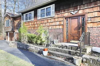 1 Forest Glen Court, Suffern, NY 10901 - Photo 4