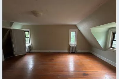 53 Robinson Avenue, Glen Cove, NY 11542 - Photo 18
