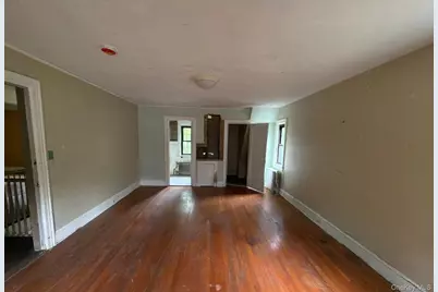53 Robinson Avenue, Glen Cove, NY 11542 - Photo 6