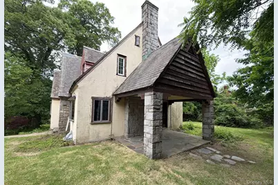 53 Robinson Avenue, Glen Cove, NY 11542 - Photo 4