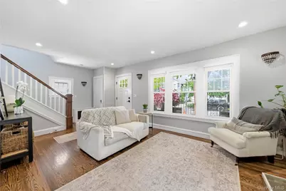 90 Vincent Place, Lynbrook, NY 11563 - Photo 8