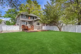90 Vincent Pl, Lynbrook, NY 11563 - Photo 24