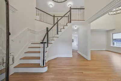 6 Robert Court, Center Moriches, NY 11934 - Photo 10