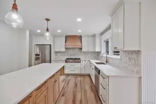 6 Robert Ct, Center Moriches, NY 11934 - Photo 16