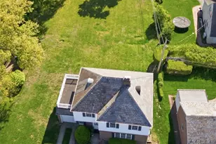 5 Franklin Ct W, Garden City, NY 11530 - Photo 6