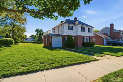 5 Franklin Court W, Garden City, NY 11530 - Photo 4