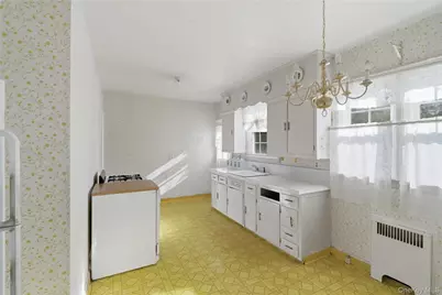 5 Franklin Court W, Garden City, NY 11530 - Photo 10