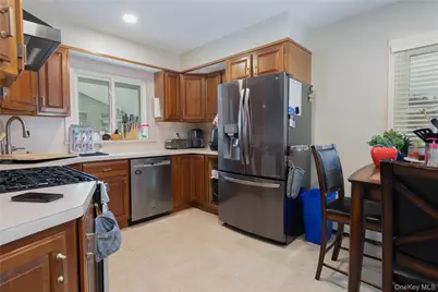 16 Buckner Avenue, Hicksville, NY 11801 - Photo 2