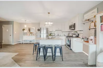 460 Old Town Road #14L, Port Jefferson Station, NY 11776 - Photo 6