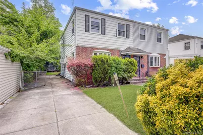 164-38 76th Road, Fresh Meadows, NY 11366 - Photo 42