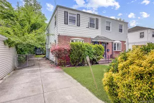 164-38 76th Rd, Fresh Meadows, NY 11366 - Photo 42