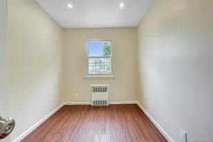 164-38 76th Rd, Fresh Meadows, NY 11366 - Photo 22