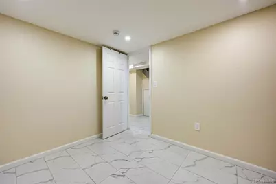 164-38 76th Road, Fresh Meadows, NY 11366 - Photo 38