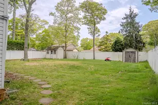 75 Park Ave, Ronkonkoma, NY 11779 - Photo 32