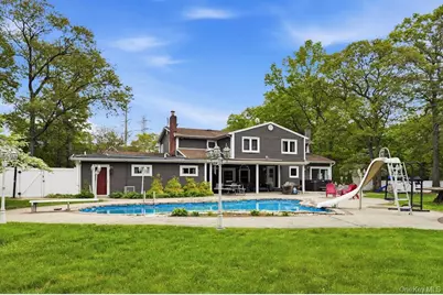 1 Whispering Court, Dix Hills, NY 11746 - Photo 6