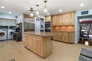 1 Whispering Ct, Dix Hills, NY 11746 - Photo 20